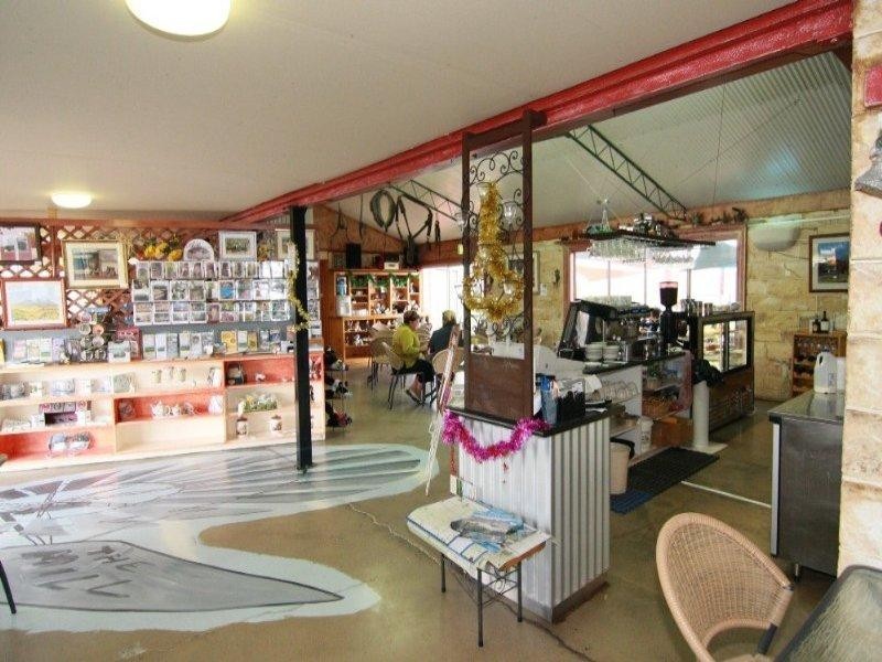 13129 New England Highway, Cambooya QLD 4358