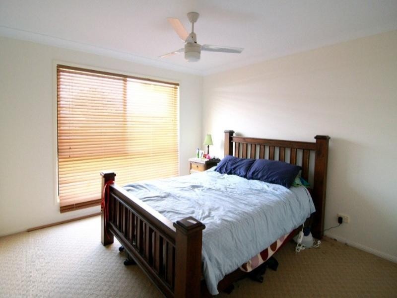 1/2 Cuttaburra Crescent, Glenvale QLD 4350