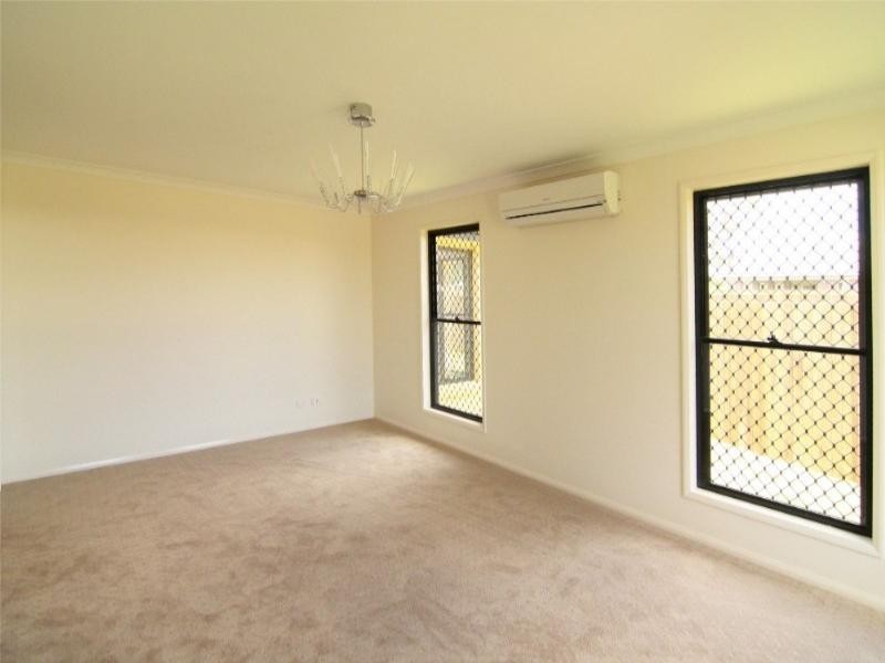 16 Beardsworth Court, Middle Ridge QLD 4350