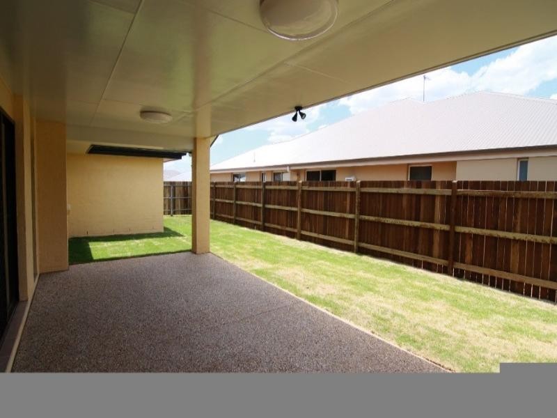16 Beardsworth Court, Middle Ridge QLD 4350