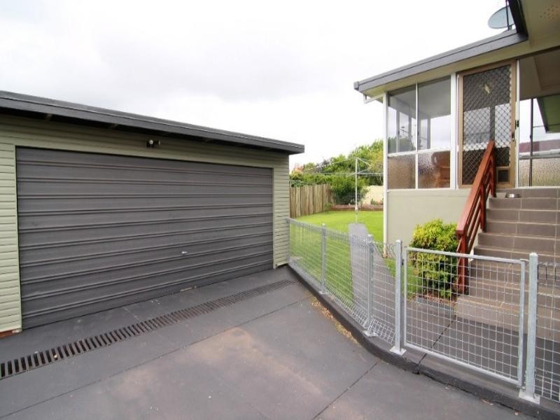 10 Diosma Street, Centenary Heights QLD 4350