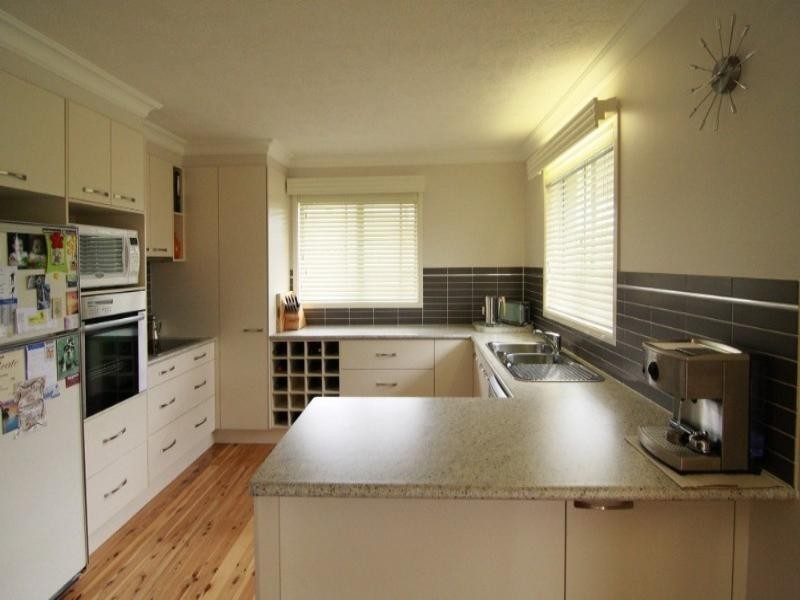 10 Diosma Street, Centenary Heights QLD 4350