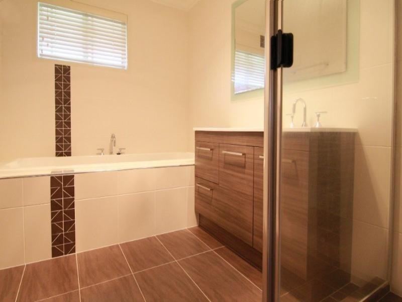 10 Diosma Street, Centenary Heights QLD 4350