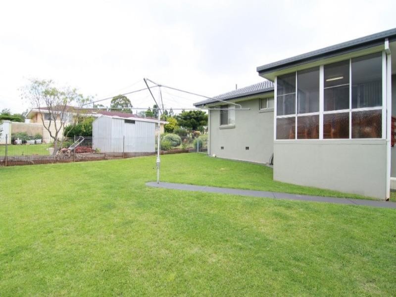 10 Diosma Street, Centenary Heights QLD 4350