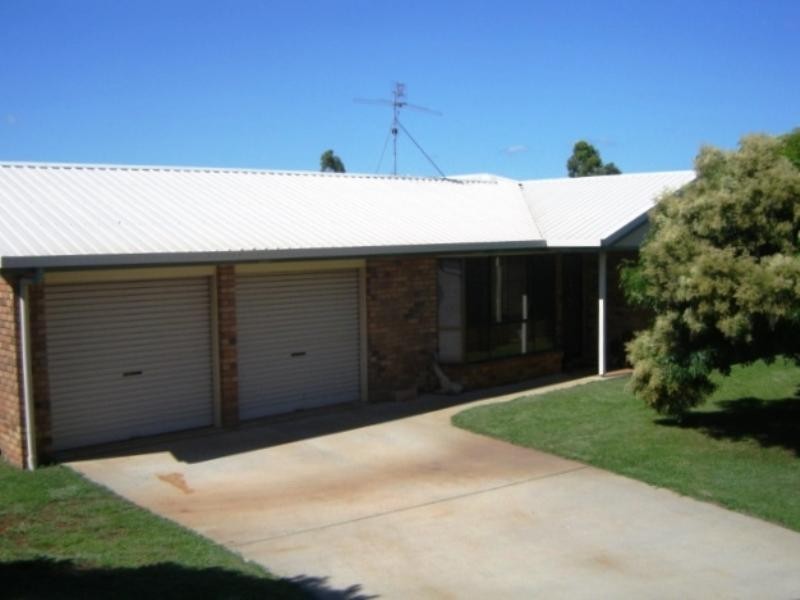 13 Bottlebrush Court, Glenvale QLD 4350