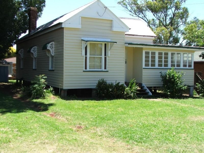 53 Gordon Avenue, Newtown QLD 4350