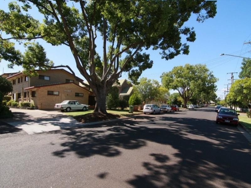 2/7 Cecil Street, Toowoomba City QLD 4350