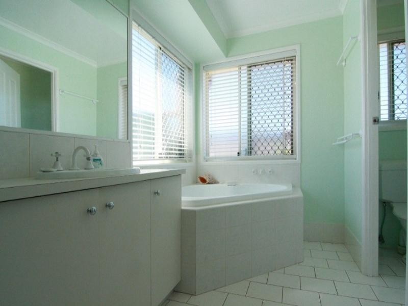 14 Nimrod Court, Wilsonton QLD 4350