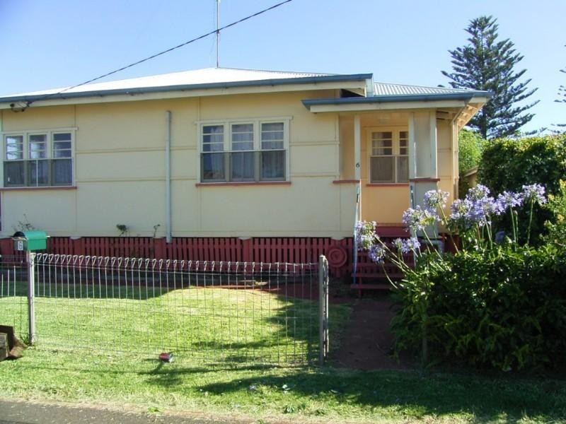 6 Frederick Street, East Toowoomba QLD 4350