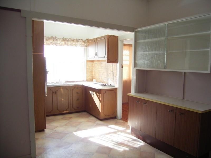 6 Frederick Street, East Toowoomba QLD 4350