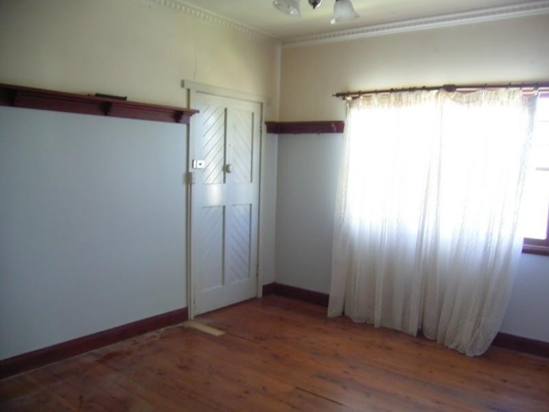 6 Frederick Street, East Toowoomba QLD 4350