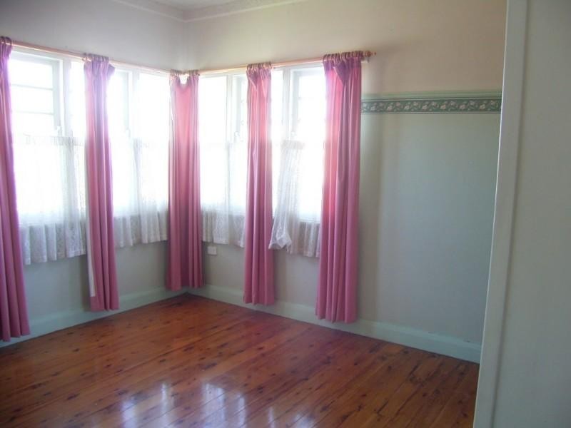 6 Frederick Street, East Toowoomba QLD 4350