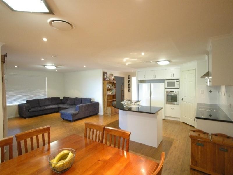 25 Stark Drive, Toowoomba QLD 4350