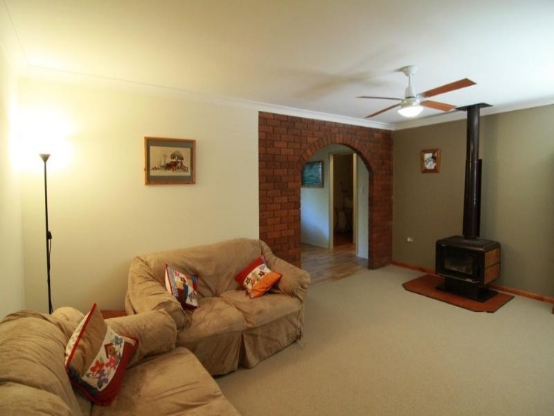 192 Tor Street, Wilsonton QLD 4350