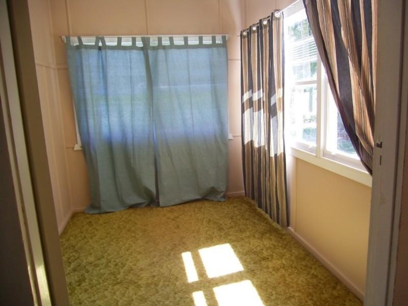 28 James Street, Rangeville QLD 4350