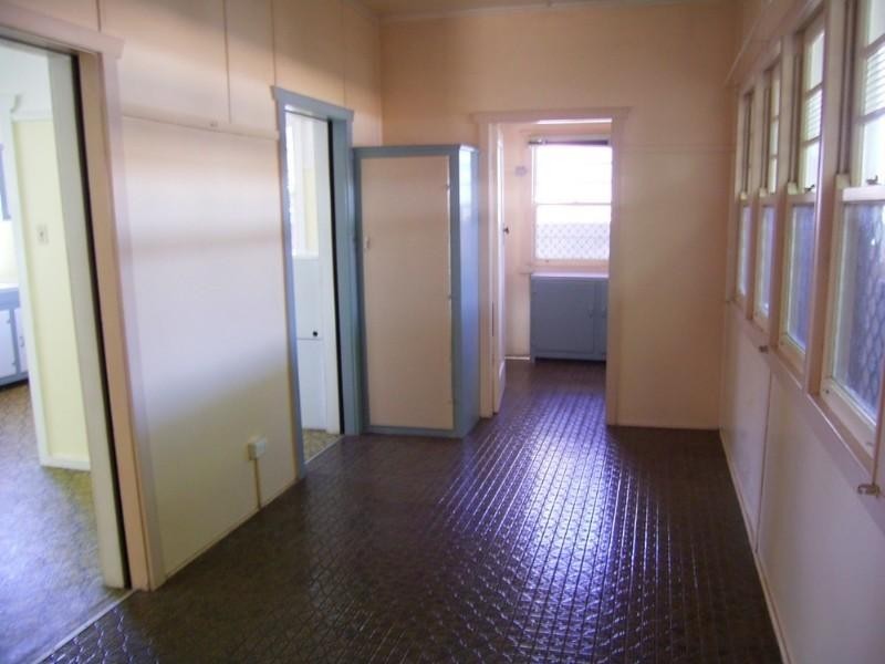 28 James Street, Rangeville QLD 4350