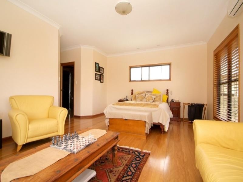 30 Dippel Street, Middle Ridge QLD 4350