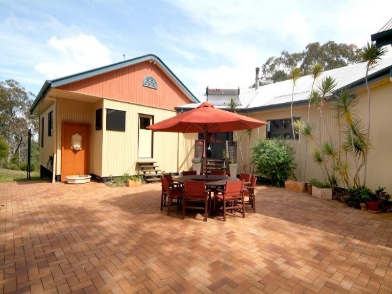 30 Dippel Street, Middle Ridge QLD 4350