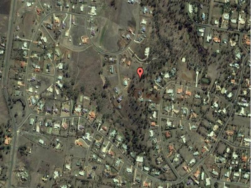 8 John Court, Cotswold Hills QLD 4350