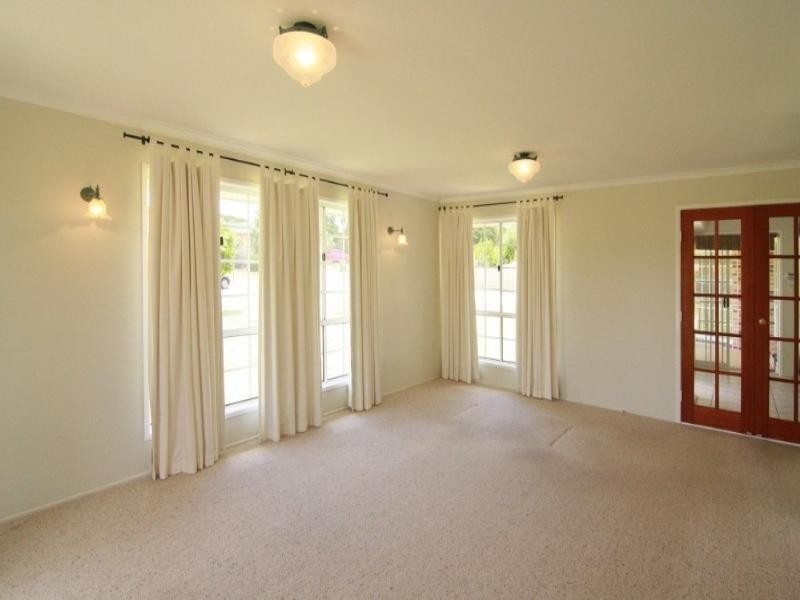 8 Robindale Drive, Darling Heights QLD 4350