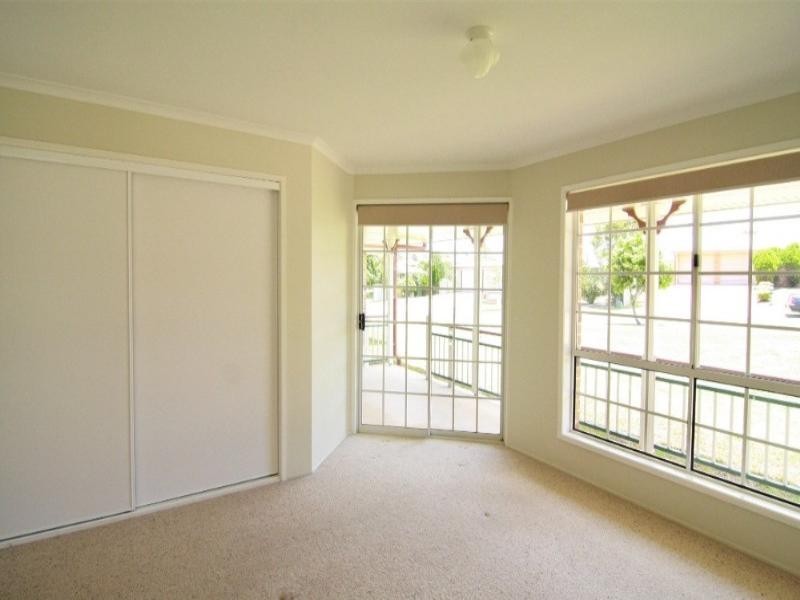 8 Robindale Drive, Darling Heights QLD 4350