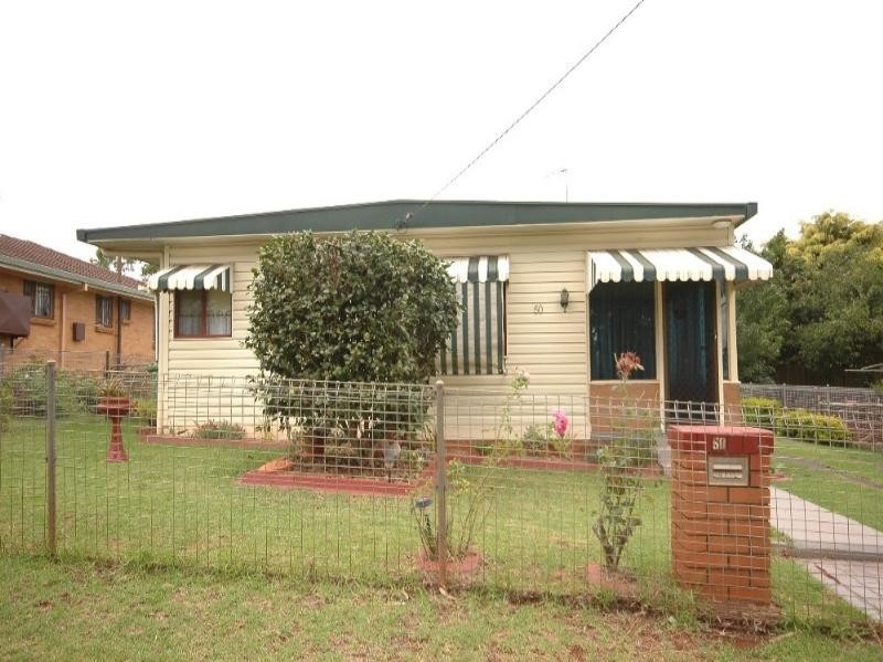 50 Hampton Street, Harristown QLD 4350