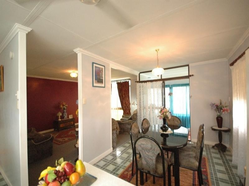 50 Hampton Street, Harristown QLD 4350