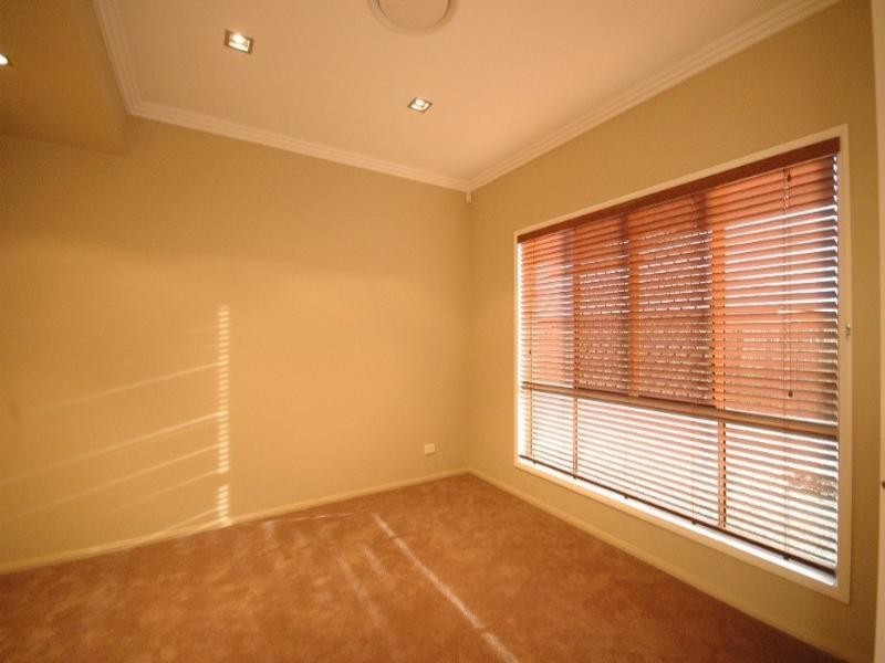 2/ Highgrove Drive, Highfields QLD 4352