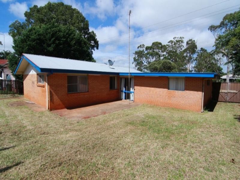 54 Hampton Street, Harristown QLD 4350