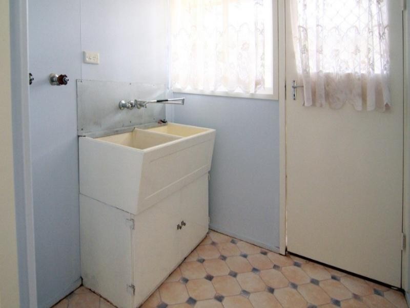 54 Hampton Street, Harristown QLD 4350