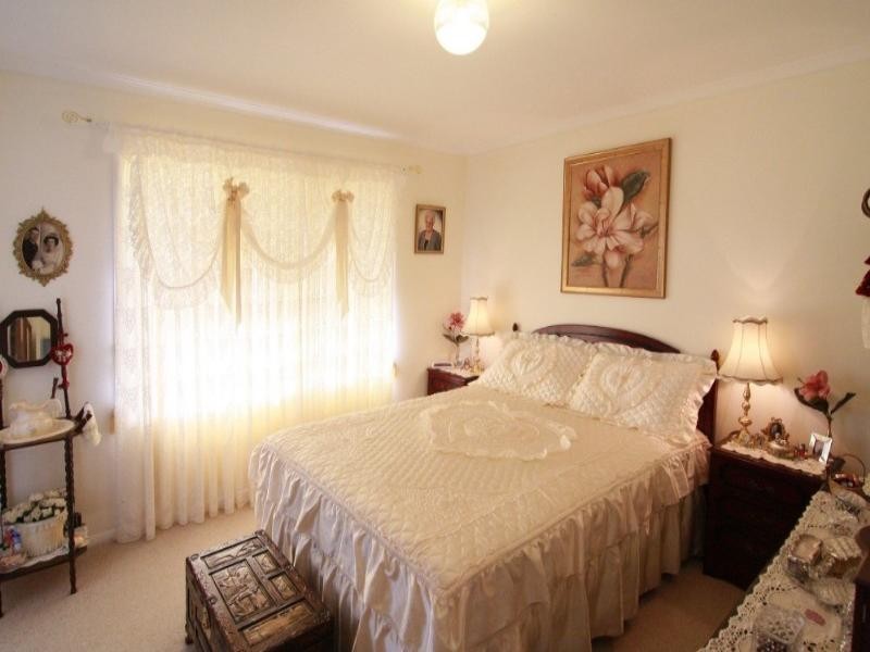 2 Carys Road, Glenvale QLD 4350