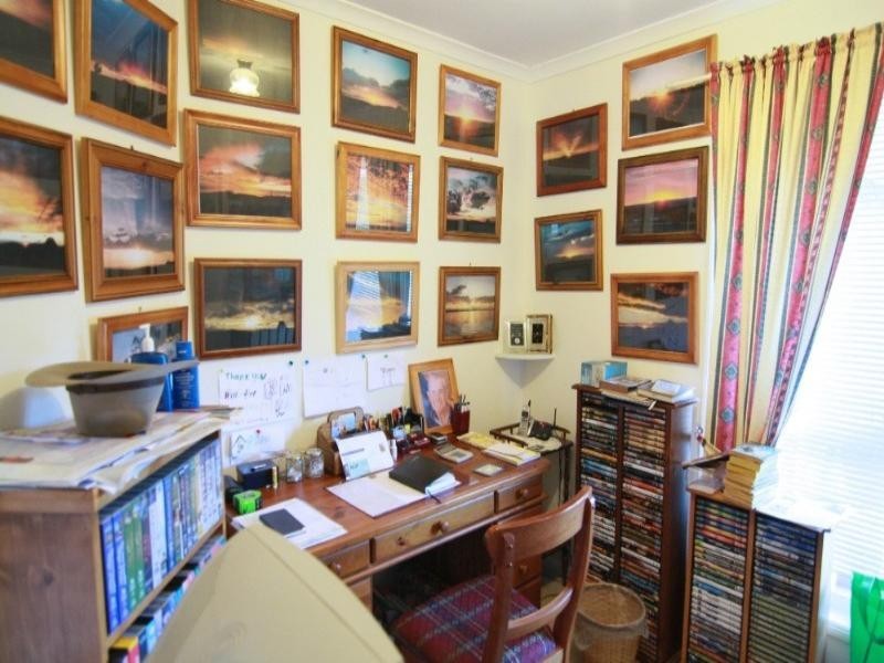 2 Carys Road, Glenvale QLD 4350