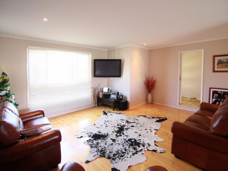 53 Kingsford Smith Drive, Wilsonton QLD 4350