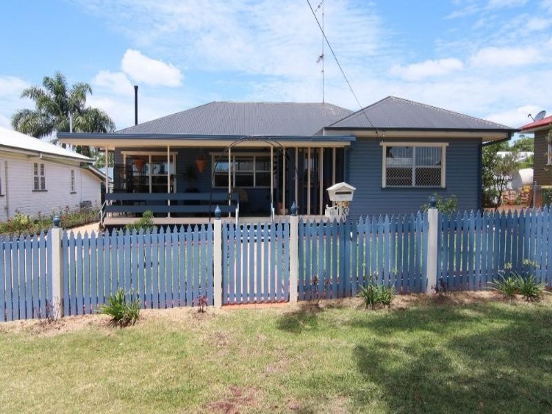 16 Gladstone Street, Newtown QLD 4350