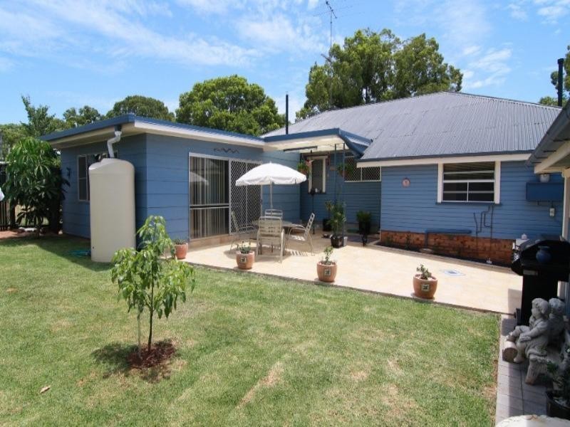 16 Gladstone Street, Newtown QLD 4350
