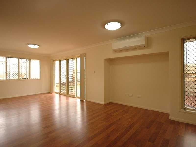 1/8 Barambah Drive, Glenvale QLD 4350