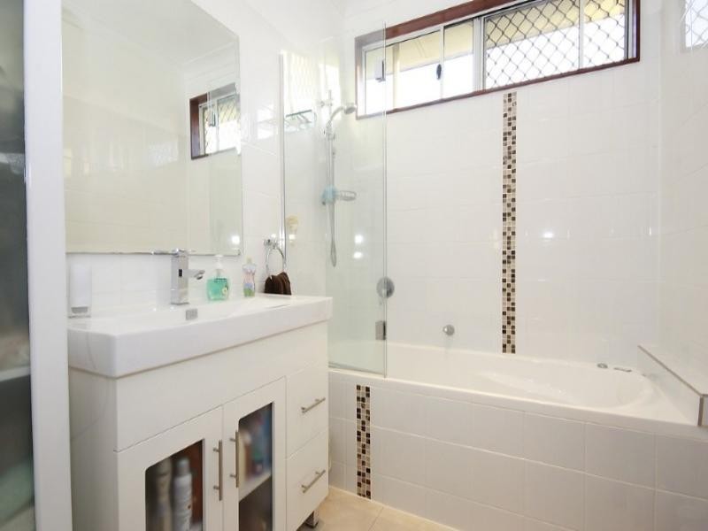 9 Edward Street, North Toowoomba QLD 4350