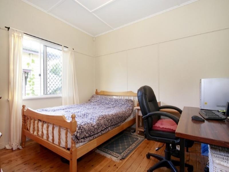 9 Edward Street, North Toowoomba QLD 4350