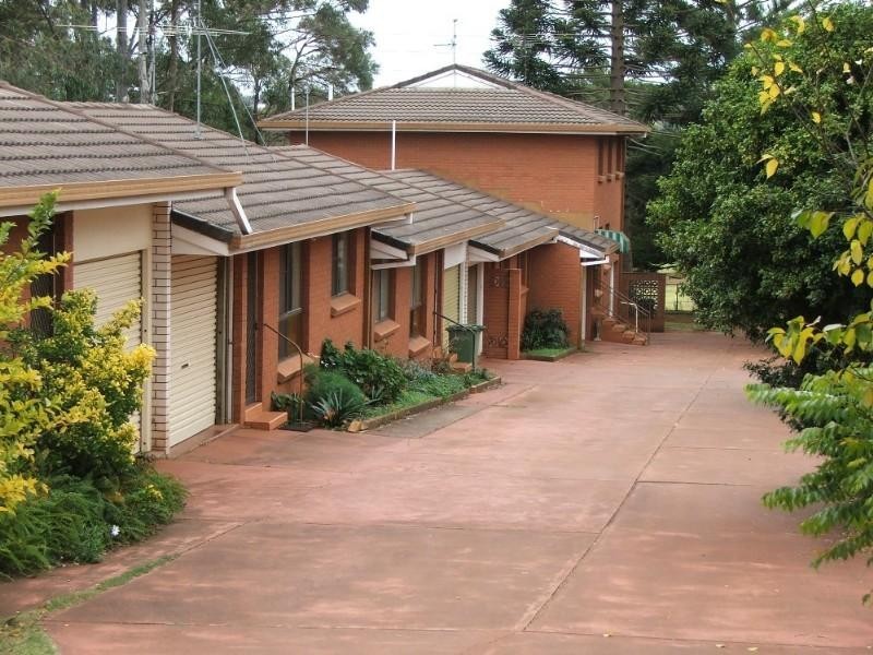 1/210A West Street, South Toowoomba QLD 4350