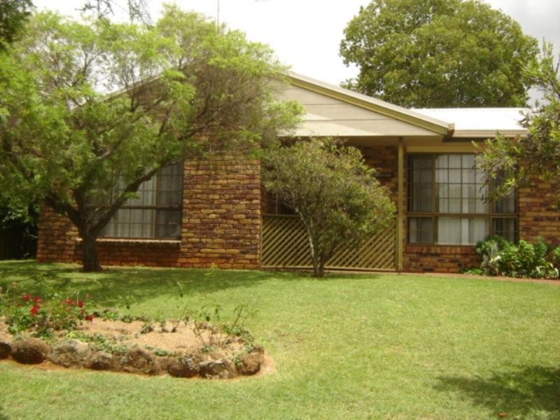 Kearneys Spring QLD 4350