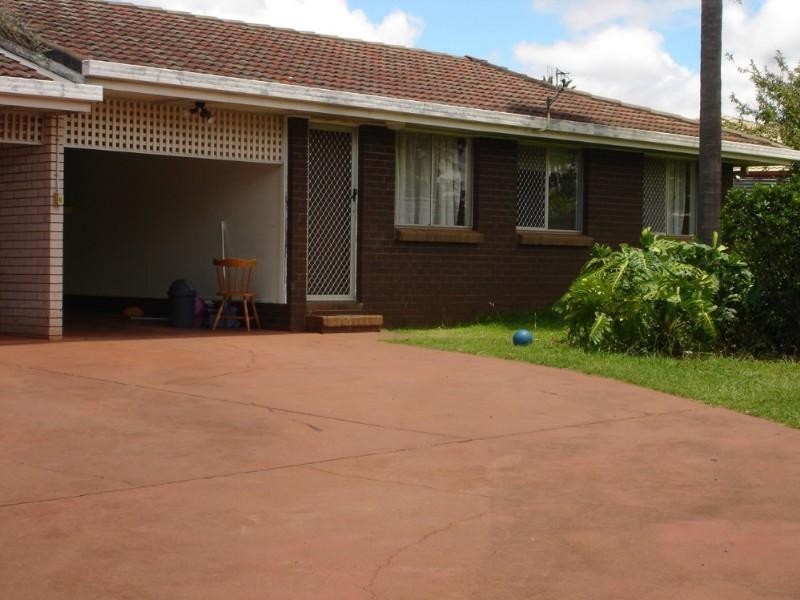 8b Gerda Court, Darling Heights QLD 4350
