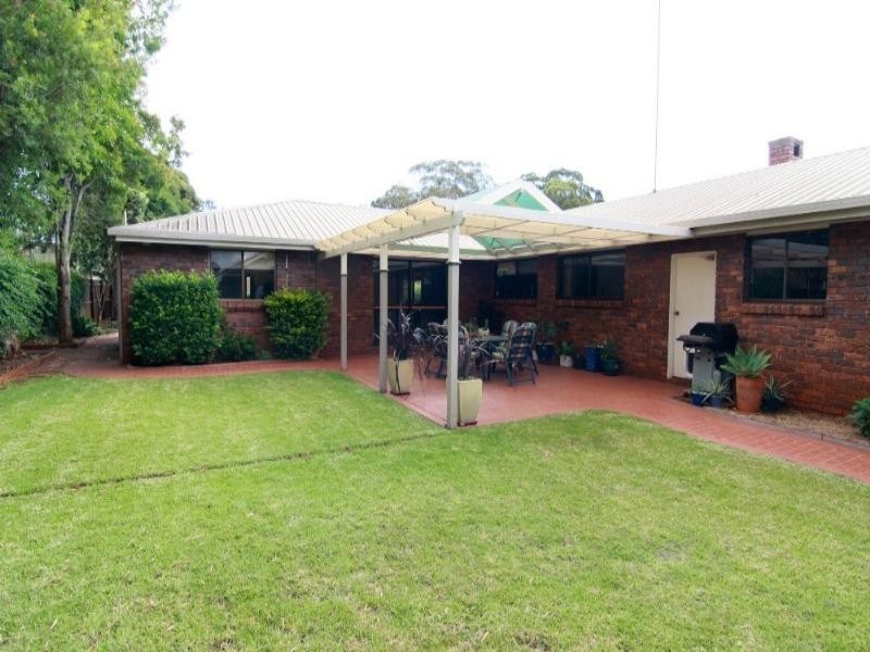 10 Camellia Court, Darling Heights QLD 4350