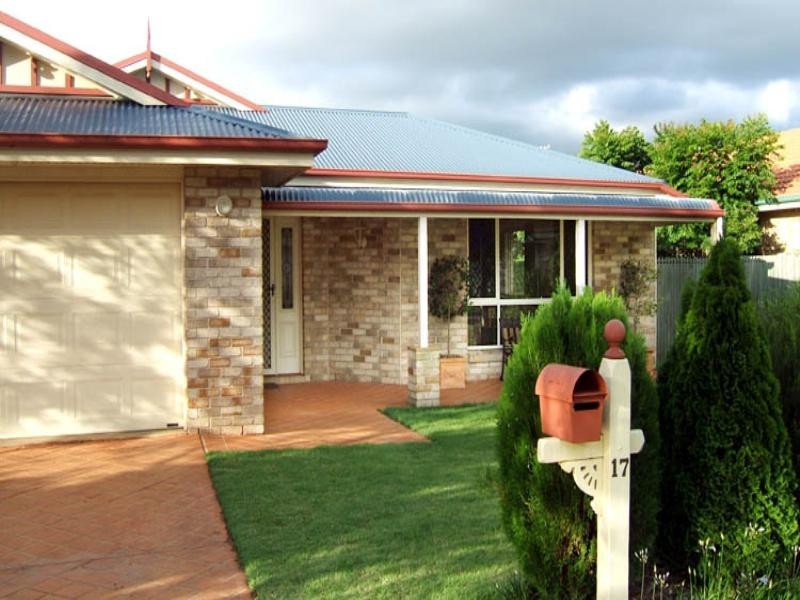 17 Elvery Court, Middle Ridge QLD 4350