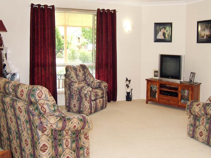 17 Elvery Court, Middle Ridge QLD 4350