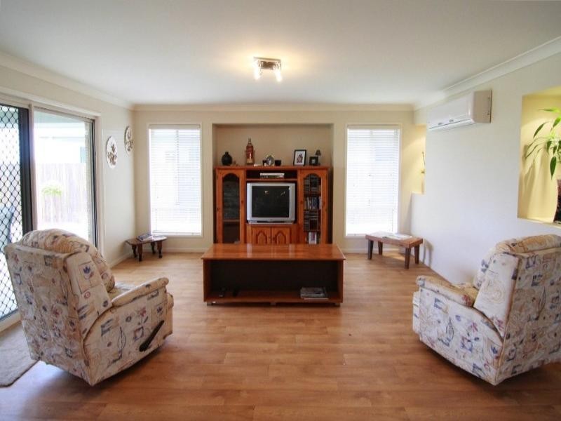 19 Ashford Drive, Wyreema QLD 4352