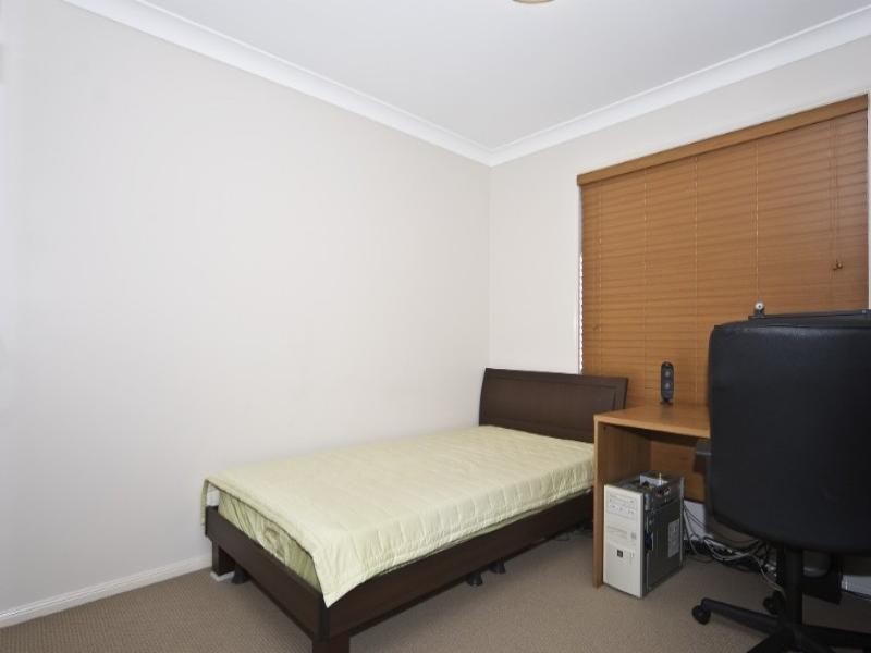 1&2/14 Sambar Court, Kearneys Spring QLD 4350