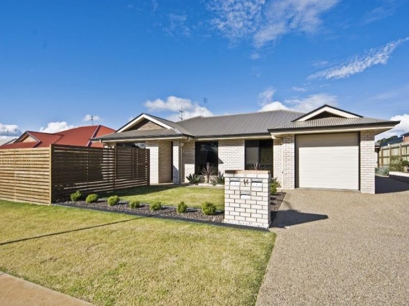 1/14 Sambar Court, Kearneys Spring QLD 4350