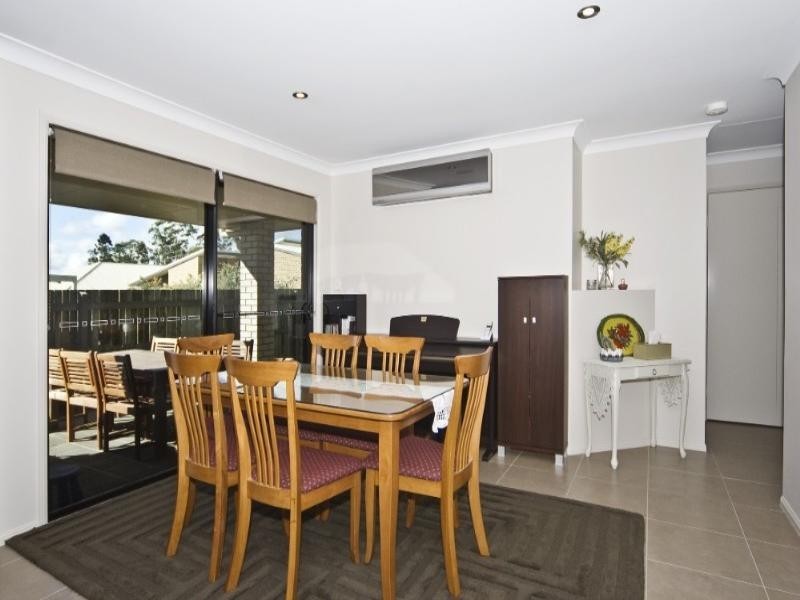1/14 Sambar Court, Kearneys Spring QLD 4350