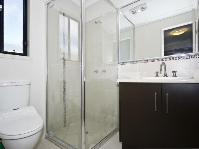 2/14 Sambar Court, Kearneys Spring QLD 4350