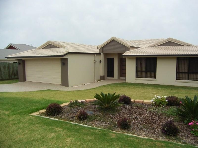 13 Currawong Street, Middle Ridge QLD 4350